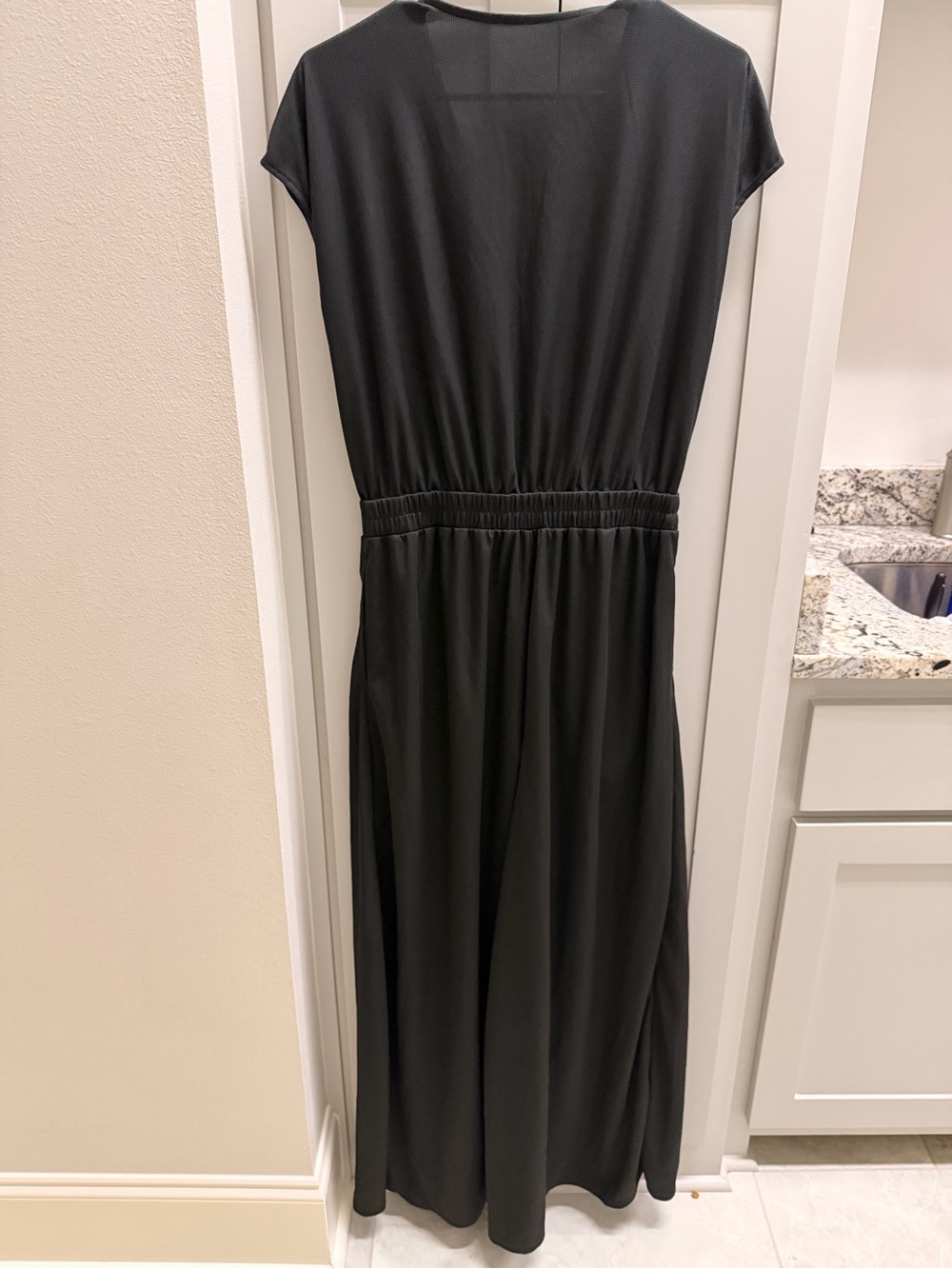 HALARA Black Elastic-Waist Jumpsuit